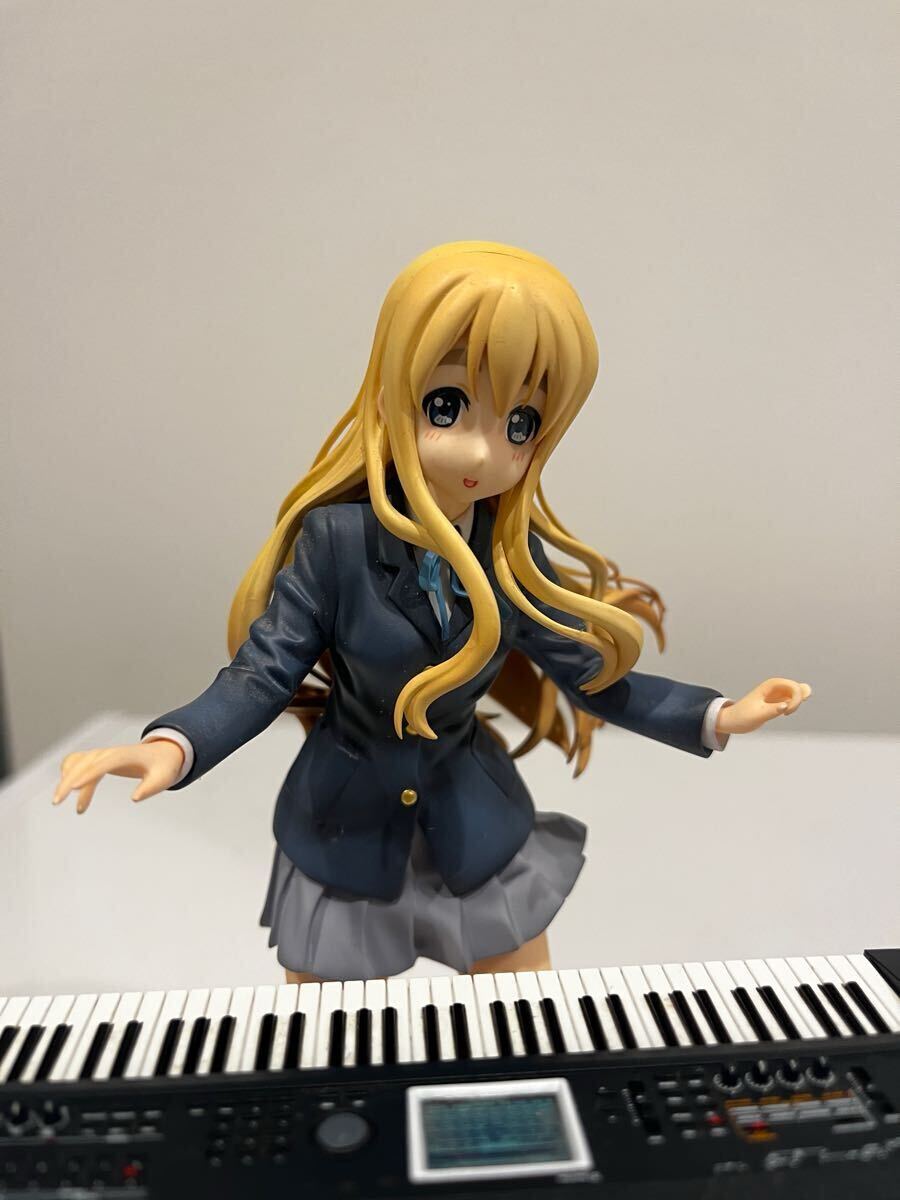 中古品 ALTER けいおん! 琴吹紬 1/8スケールフィギュア PVC製 中古品 ALTER けいおん! 琴吹紬 1/8スケールフィギュア PVC製