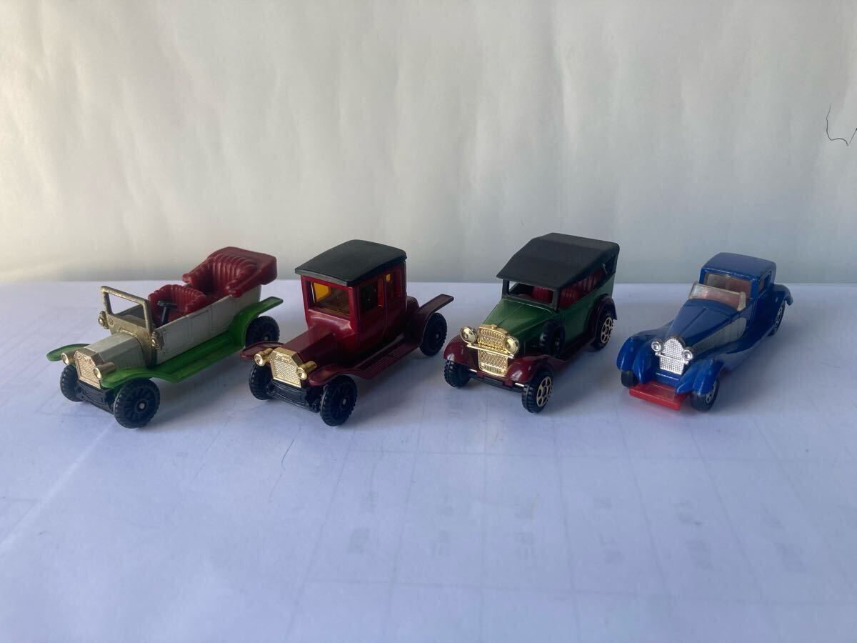 古い日本製トミカ・クラシックカー4台 (T型フォード 2種 古い日本製トミカ・クラシックカー4台 (T型フォード 2種