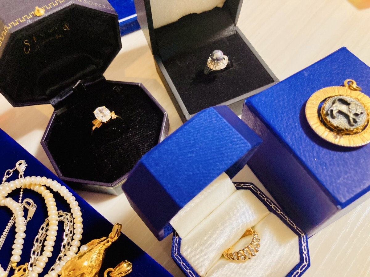 アクセサリー 大量】K18 刻印含む 指輪 ネックレス リング アクセサリー 大量】K18 刻印含む 指輪 ネックレス リング