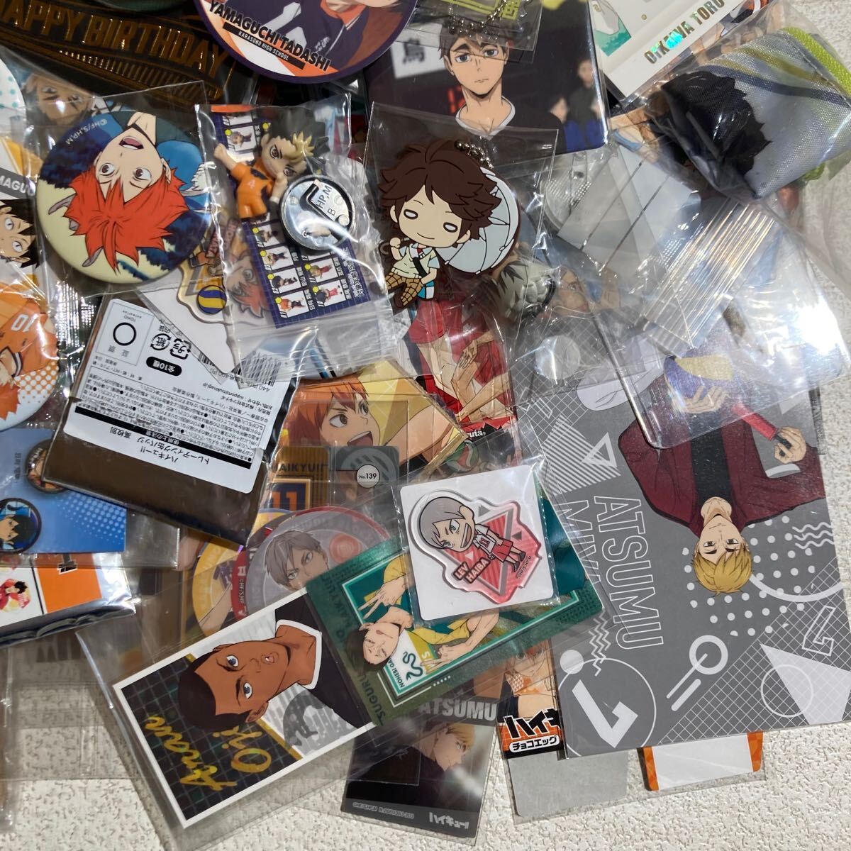 ハイキュー アニメグッズ 大量 まとめ 缶バッジ アクリル ハイキュー アニメグッズ 大量 まとめ 缶バッジ アクリル