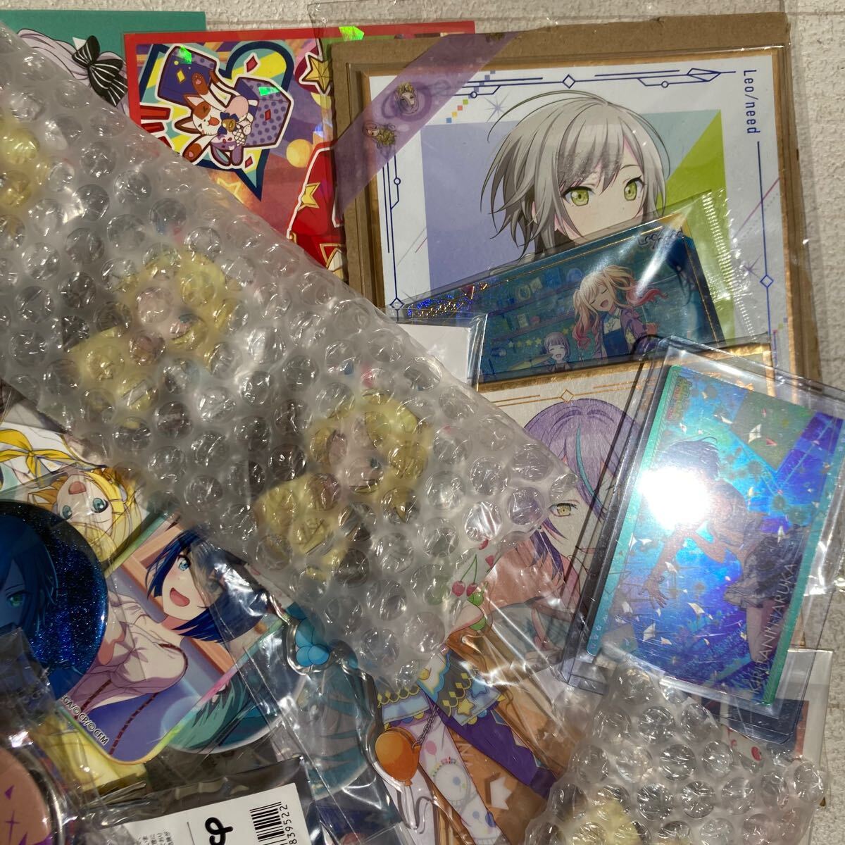 プロジェクトセカイ アニメグッズ 大量 まとめ 缶バッジ プロジェクトセカイ アニメグッズ 大量 まとめ 缶バッジ