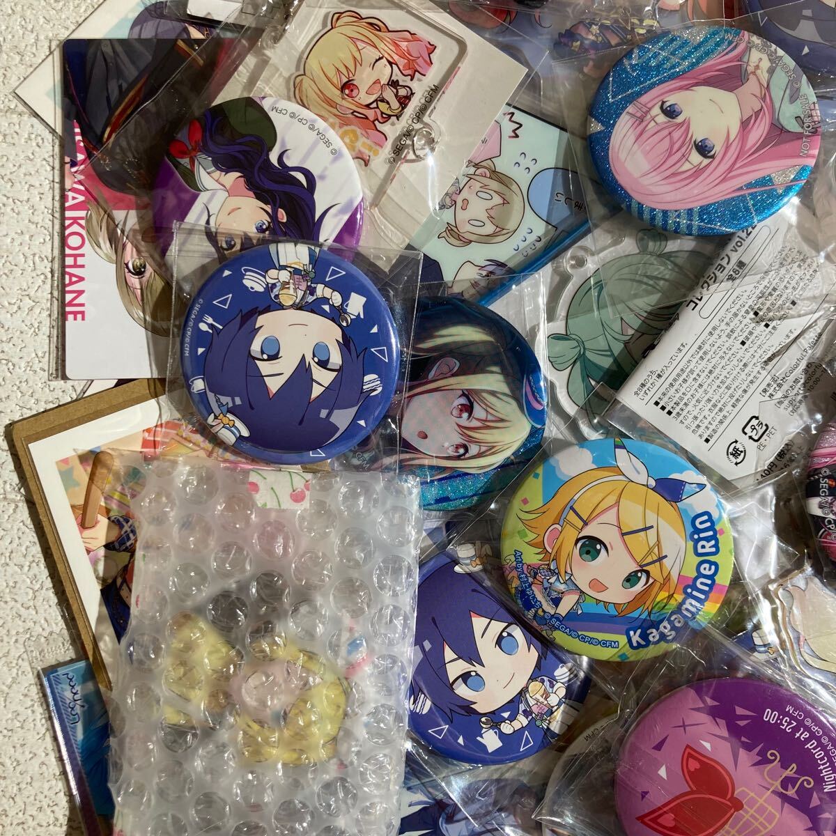 プロジェクトセカイ アニメグッズ 大量 まとめ 缶バッジ プロジェクトセカイ アニメグッズ 大量 まとめ 缶バッジ