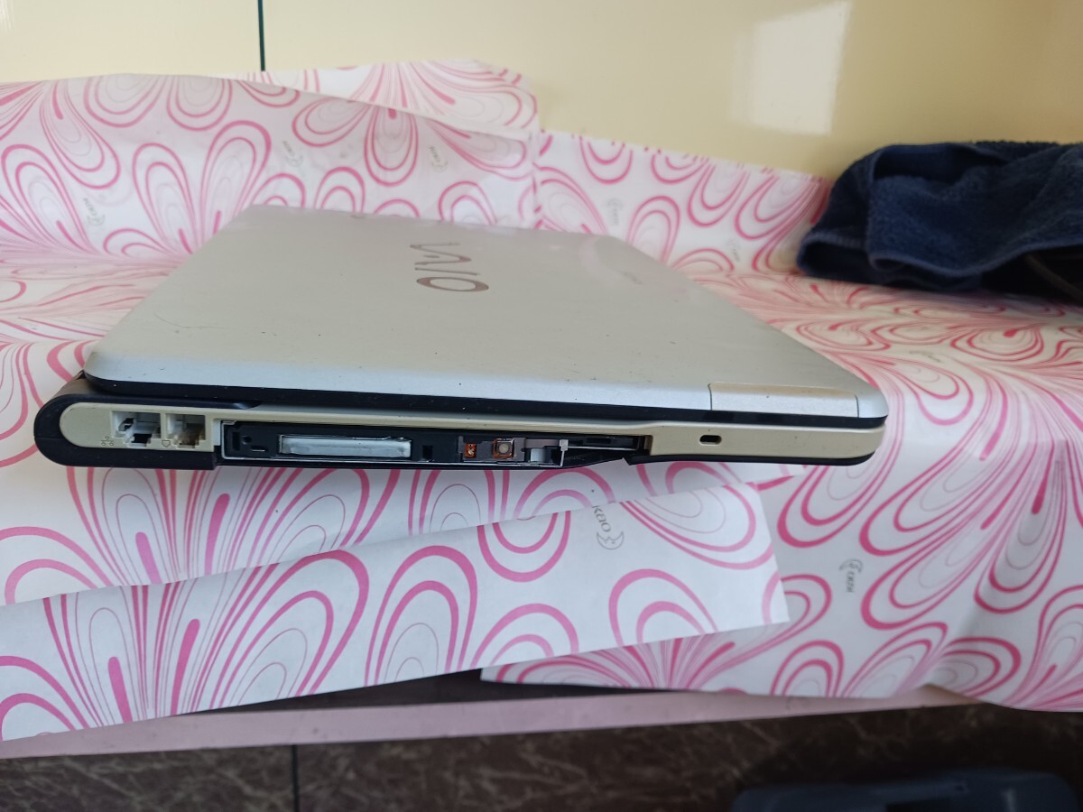 SONY 15.4型ノートパソコン VAIO PCG-7D2N WindowsXP ソニー