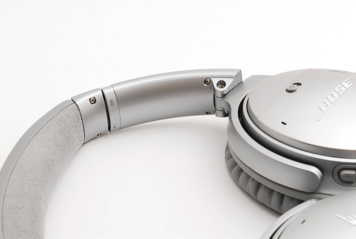 BOSE QuietComfort 35 シルバー QC35 ボーズのノイズキャンセ BOSE QuietComfort 35 シルバー QC35 ボーズのノイズキャンセ
