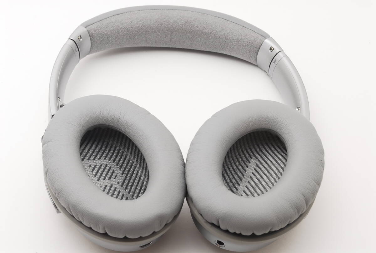 BOSE QuietComfort 35 シルバー QC35 ボーズのノイズキャンセ BOSE QuietComfort 35 シルバー QC35 ボーズのノイズキャンセ