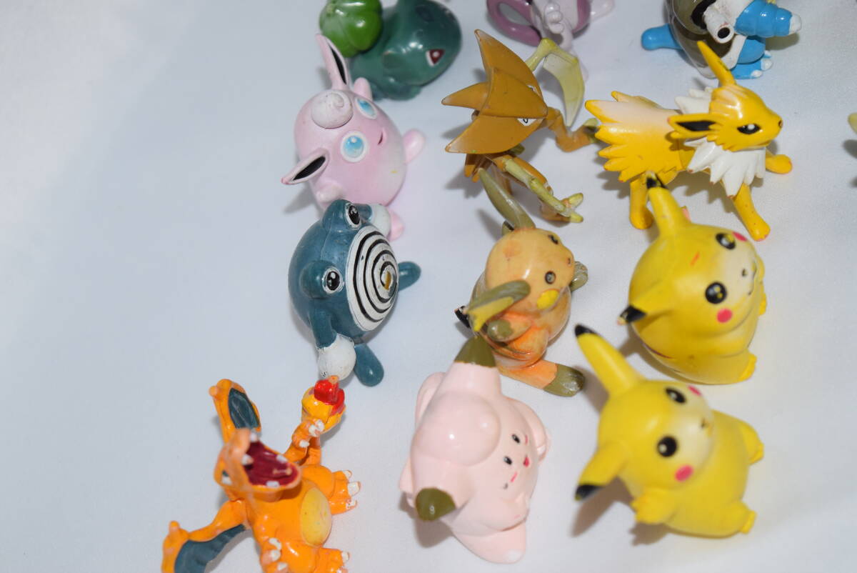 モンコレ 初期 26体 まとめ売り 当時物 希少 ポケモン モンコレ 初期 26体 まとめ売り 当時物 希少 ポケモン