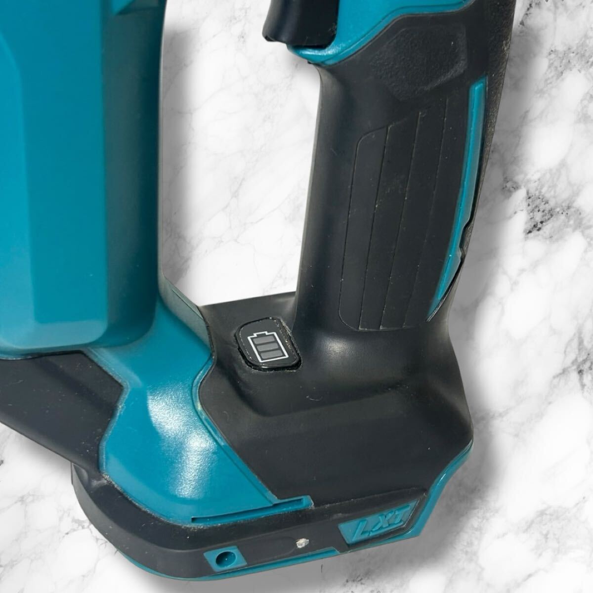 Makita マキタ 充電式ピンタッカ PT353D 本体のみ 動作確認済 Makita マキタ 充電式ピンタッカ PT353D 本体のみ 動作確認済