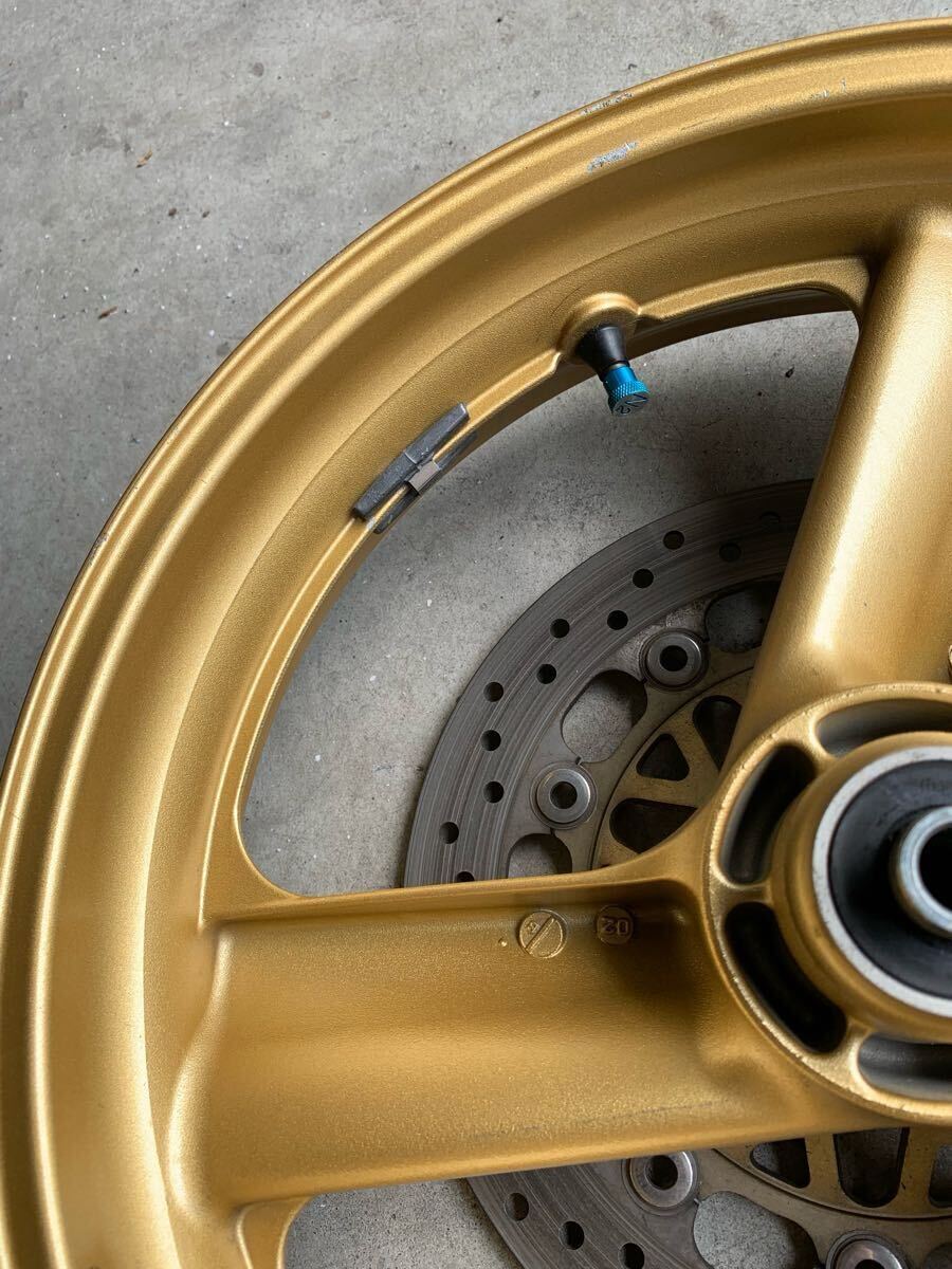 ホンダ ホーネット250 フロントホイール 純正 ゴールド MC31 ホンダ ホーネット250 フロントホイール 純正 ゴールド MC31