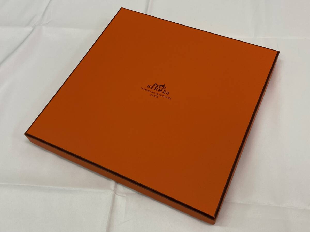HERMES エルメス カレ90 ORGAUPHONE ET AUTRES MECANIQUES HERMES エルメス カレ90 ORGAUPHONE ET AUTRES MECANIQUES