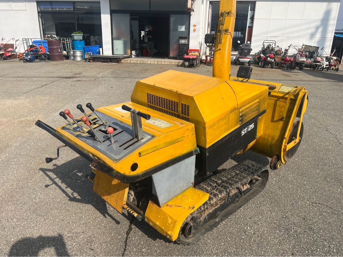 富山県黒部市より出品 コバシ 小橋工業 ディーゼル除雪機 ST25 富山県黒部市より出品 コバシ 小橋工業 ディーゼル除雪機 ST25