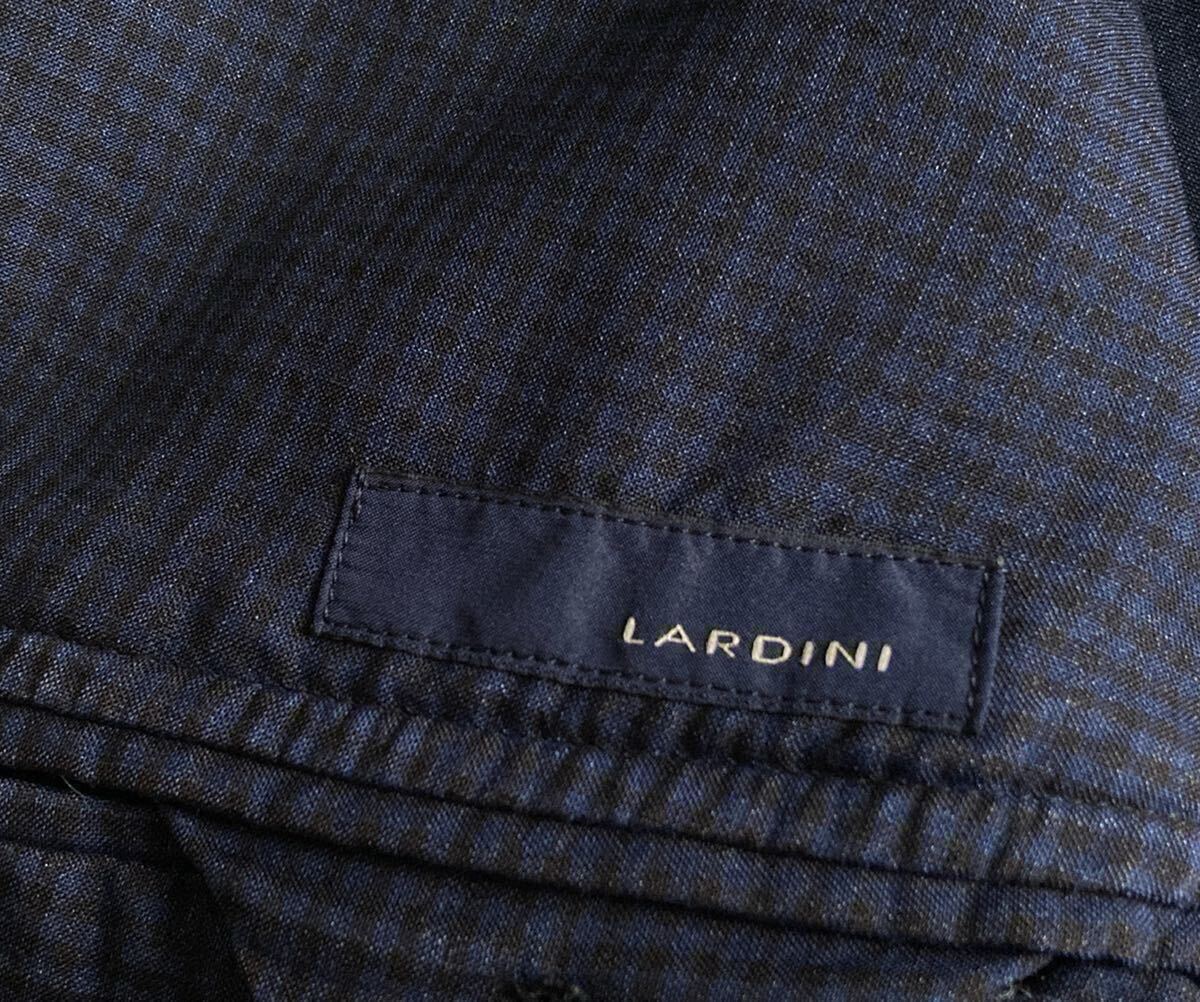 LARDINI ラルディーニ サイズ 46 テーラードジャケット ネイビー LARDINI ラルディーニ サイズ 46 テーラードジャケット ネイビー