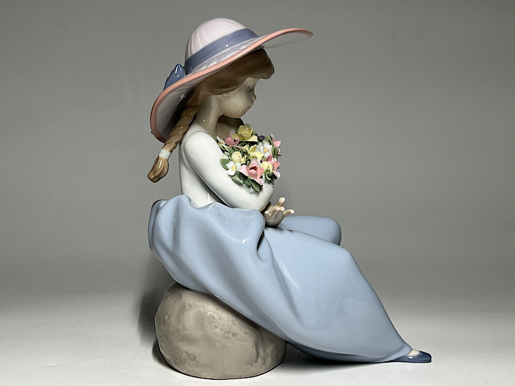 瑞】リヤドロ LLADRO 花と少女 フィギュリン 陶器人形 置物 高 瑞】リヤドロ LLADRO 花と少女 フィギュリン 陶器人形 置物 高