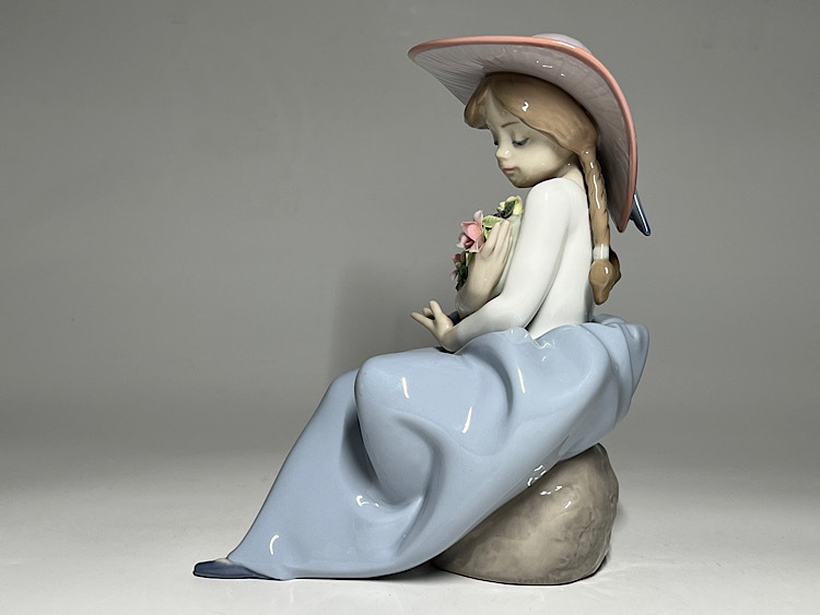 瑞】リヤドロ LLADRO 花と少女 フィギュリン 陶器人形 置物 高 瑞】リヤドロ LLADRO 花と少女 フィギュリン 陶器人形 置物 高