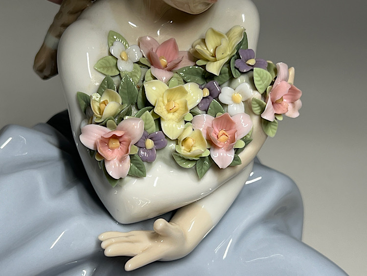 瑞】リヤドロ LLADRO 花と少女 フィギュリン 陶器人形 置物 高 瑞】リヤドロ LLADRO 花と少女 フィギュリン 陶器人形 置物 高