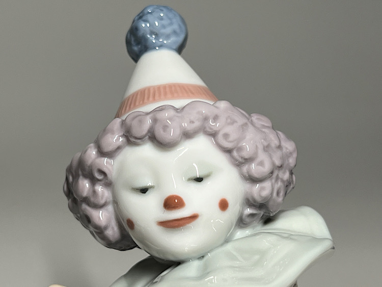 瑞】リヤドロ LLADRO アコーディオンを持つピエロ フィギュリン 瑞】リヤドロ LLADRO アコーディオンを持つピエロ フィギュリン