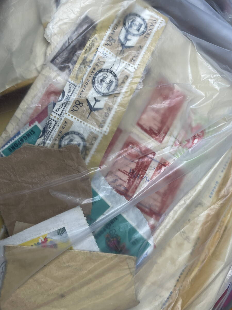 外国切手 大量 966グラム 使用済み切手 - メルカリ