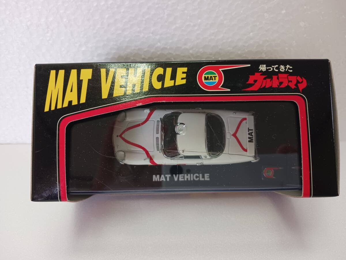 【KYOSHO　京商】　03102U　帰ってきたウルトラマン　MAT VEHICLE　マットビハイクル　リアウイング付　ホワイト/レッド　S=1/43