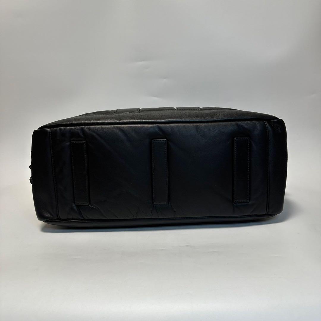 o32【極美品】モンクレール MONCLER オールレザー 革 黒 o32【極美品】モンクレール MONCLER オールレザー 革 黒