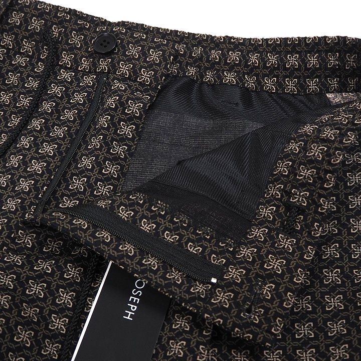 R759 新品 JOSEPH HOMME ジョセフ オム 春夏 イージー パンツ 総柄 テーパード 定価29700円 ブラック サイズ48_画像5