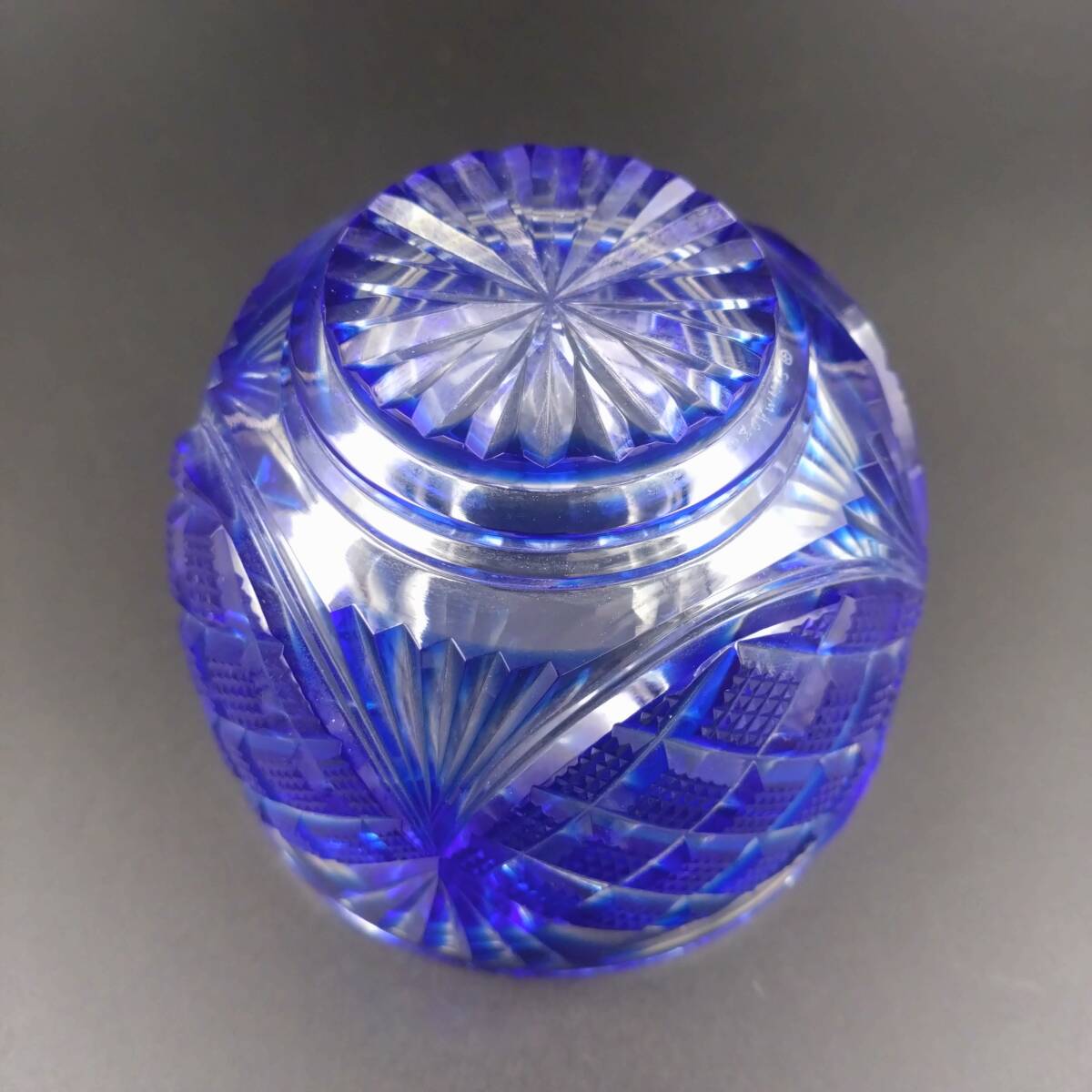 5757【未使用品】復元 島津 薩摩切子 小付鉢 色被せガラス 尚古 5757【未使用品】復元 島津 薩摩切子 小付鉢 色被せガラス 尚古