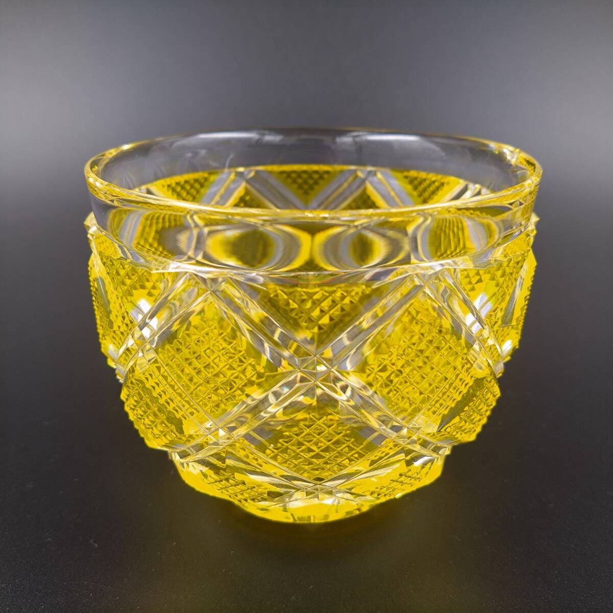 5760【未使用品】復元 島津 薩摩切子 小付鉢 色被せガラス 尚古 5760【未使用品】復元 島津 薩摩切子 小付鉢 色被せガラス 尚古