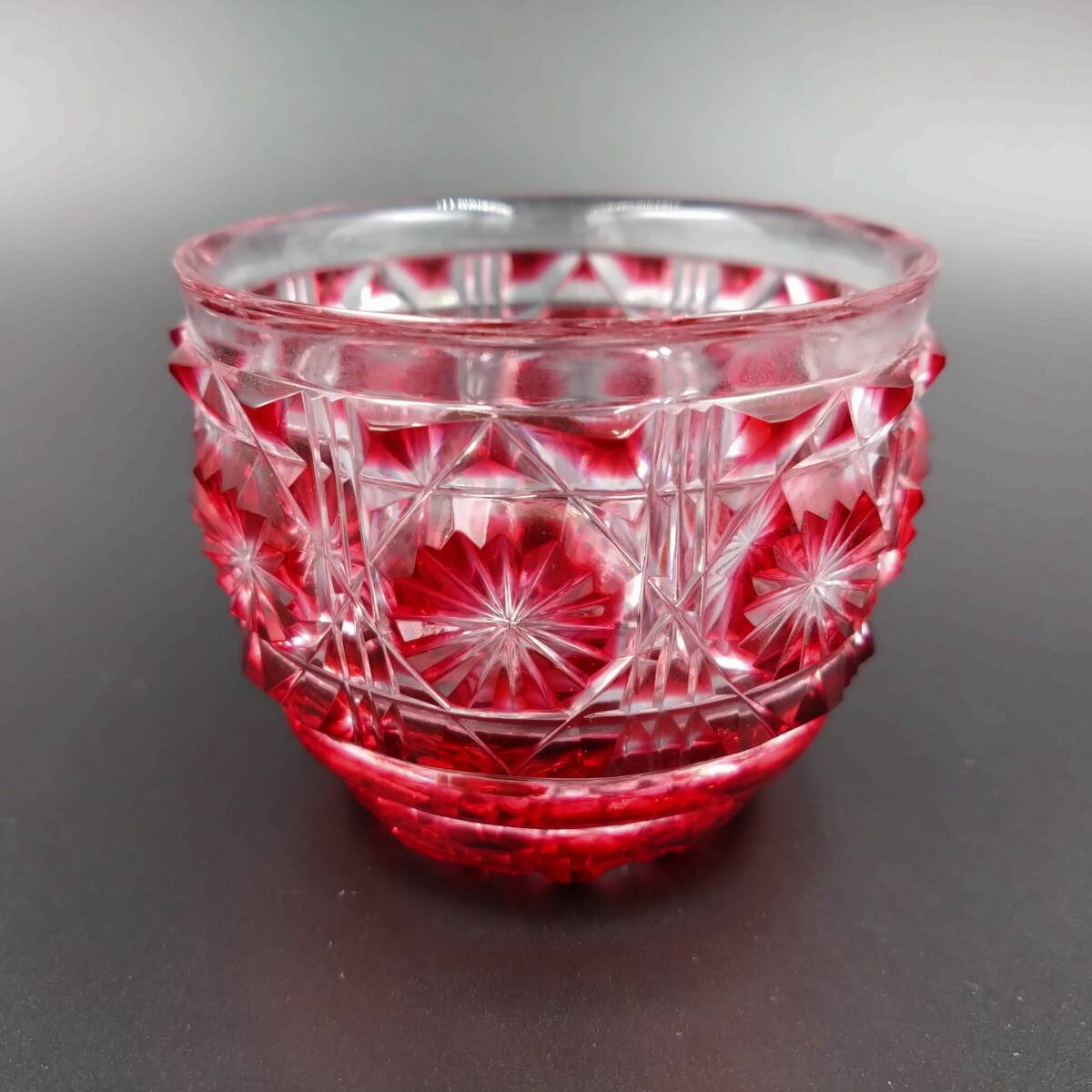 5762【未使用品】復元 島津 薩摩切子 猪口 色被せガラス 尚古 5762【未使用品】復元 島津 薩摩切子 猪口 色被せガラス 尚古