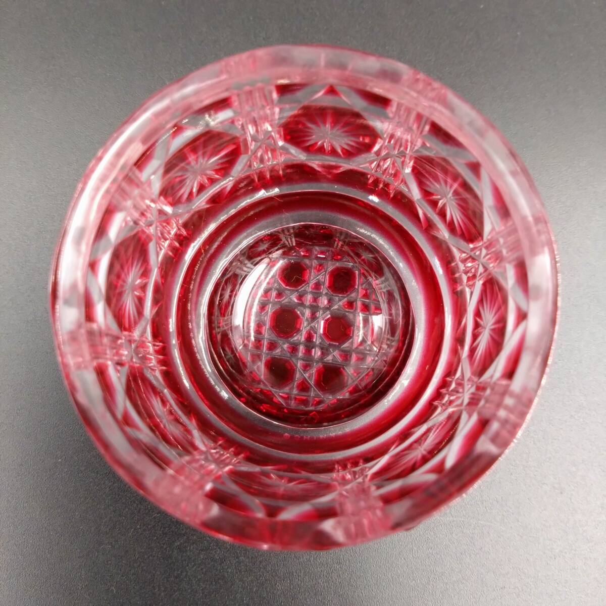 5762【未使用品】復元 島津 薩摩切子 猪口 色被せガラス 尚古 5762【未使用品】復元 島津 薩摩切子 猪口 色被せガラス 尚古