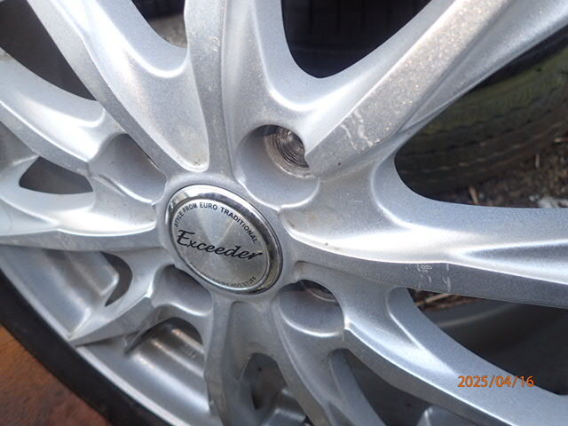 バリ溝 4本 エクシーダー 15x5.5J PCD100 +43 175/65R15 アイス バリ溝 4本 エクシーダー 15x5.5J PCD100 +43 175/65R15 アイス