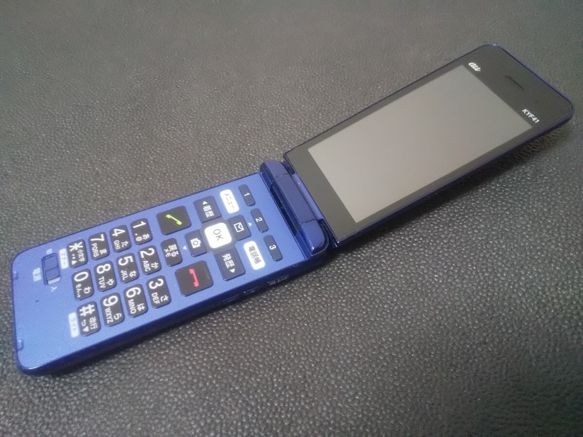 au かんたんケータイ KYF41 白ロム 防水 防塵 耐衝撃 Bluetooth au かんたんケータイ KYF41 白ロム 防水 防塵 耐衝撃 Bluetooth