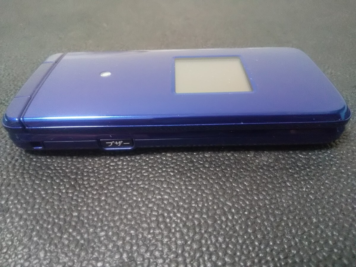 au かんたんケータイ KYF41 白ロム 防水 防塵 耐衝撃 Bluetooth au かんたんケータイ KYF41 白ロム 防水 防塵 耐衝撃 Bluetooth