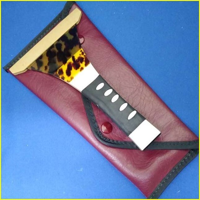☆ ①【三味線 撥 /USED】 バチ べっ甲 撥ケース・サヤ付/津軽 ☆ ①【三味線 撥 /USED】 バチ べっ甲 撥ケース・サヤ付/津軽