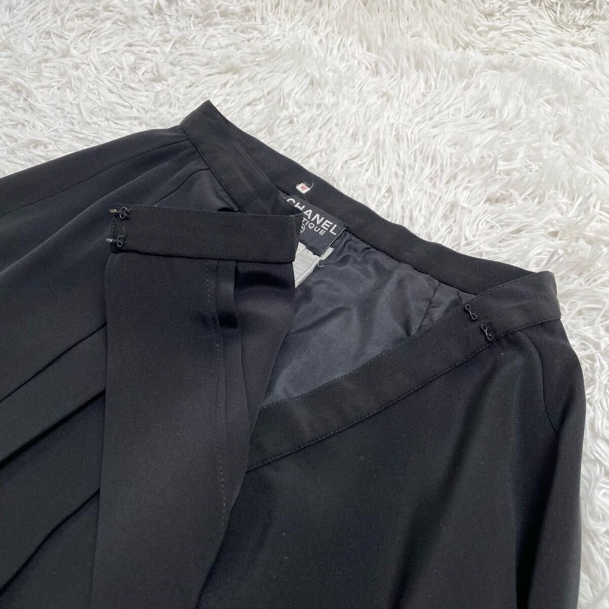 美品】CHANEL シャネル クローバー 金ボタン セットアップ 美品】CHANEL シャネル クローバー 金ボタン セットアップ