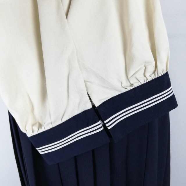 1円 セーラー服 スカート 上下3点セット L 中間服 白3本線 女子 1円 セーラー服 スカート 上下3点セット L 中間服 白3本線 女子