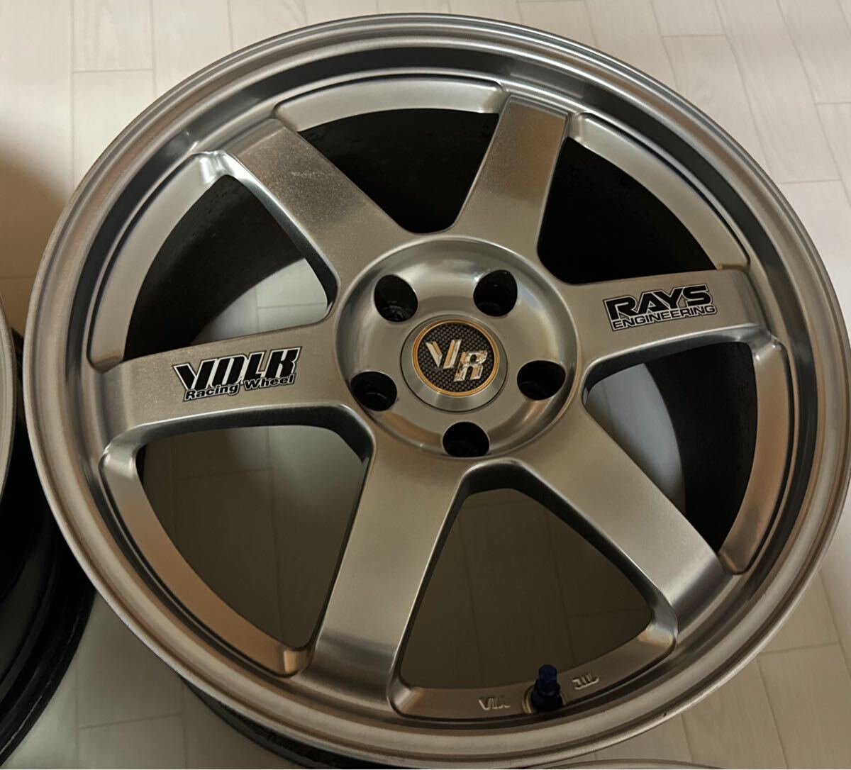 レイズ ホイール ボルクレーシング TE37 pcd114.3 美品 18インチ レイズ ホイール ボルクレーシング TE37 pcd114.3 美品 18インチ