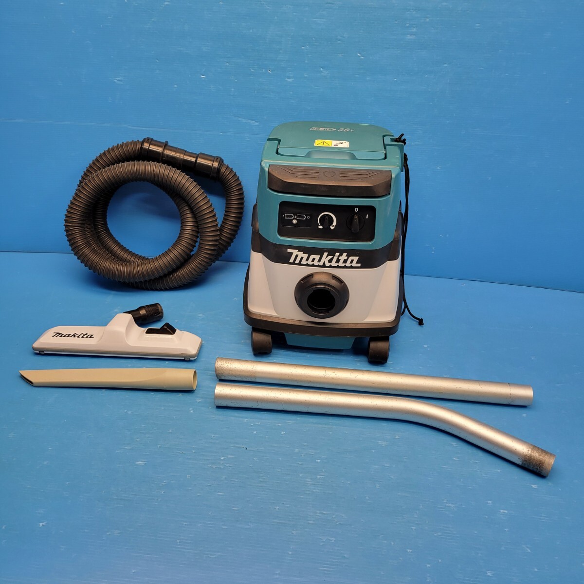 94 送料無料 マキタ ハイブリッド集塵機 VC860D 中古動作品 94 送料無料 マキタ ハイブリッド集塵機 VC860D 中古動作品