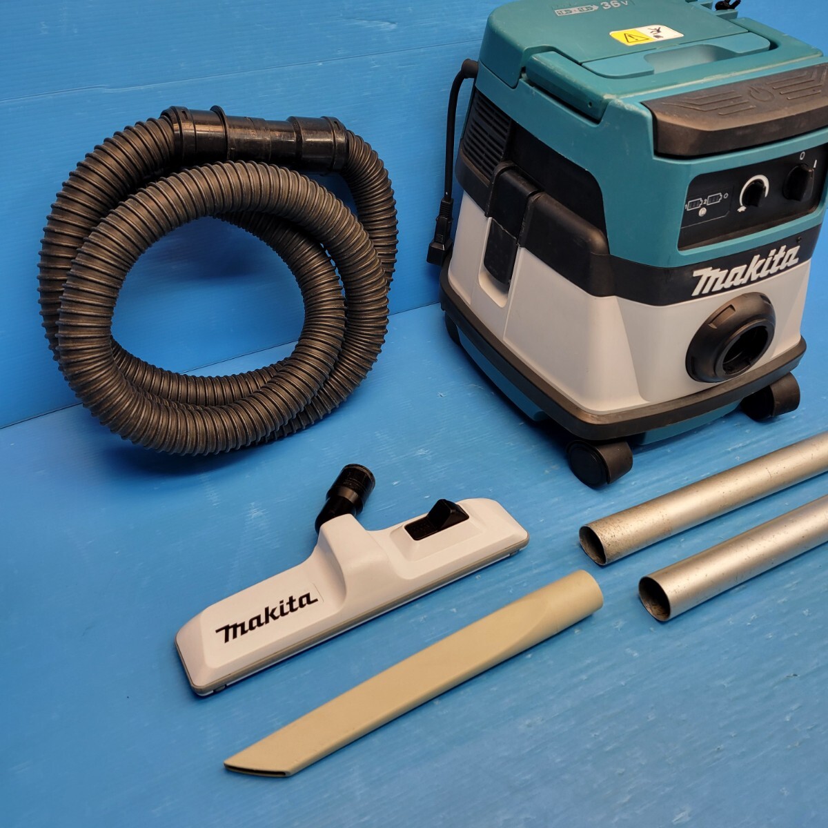 94 送料無料 マキタ ハイブリッド集塵機 VC860D 中古動作品 94 送料無料 マキタ ハイブリッド集塵機 VC860D 中古動作品