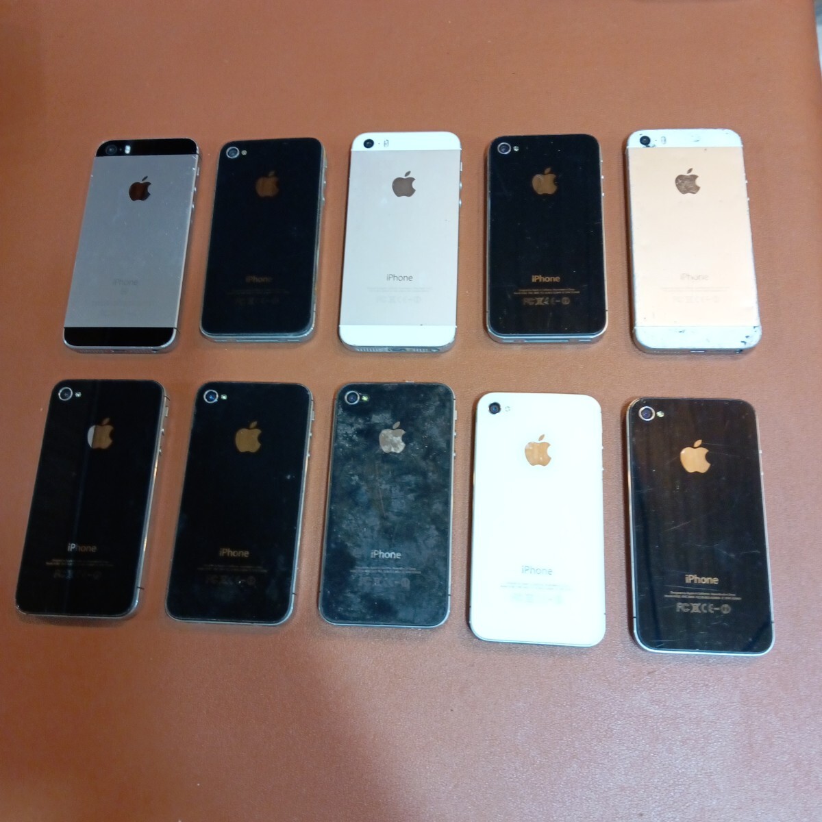 Apple iPhoneSE 3つ、iPhone4 7つ 合計10個 まとめ売り ジャンク Apple iPhoneSE 3つ、iPhone4 7つ 合計10個 まとめ売り ジャンク