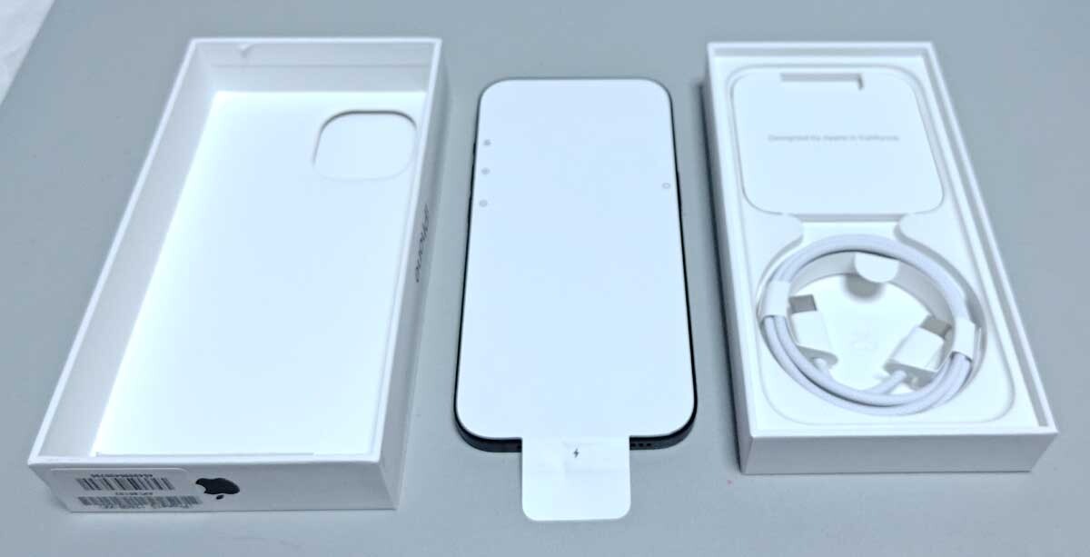 新品未使用】Apple IPhone15 128GB ブラック 【docomo版 SIM 新品未使用】Apple IPhone15 128GB ブラック 【docomo版 SIM