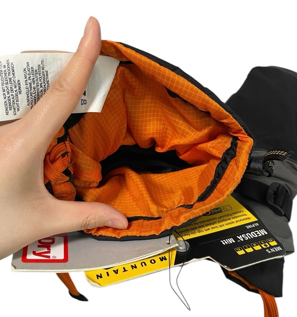 【新品 未使用品】MOUNTAIN HARDWEAR マウンテンハードウェア　インナーグローブ付き　グローブ　手袋　防寒　防風(fēng)　Sサイズ　送料無料