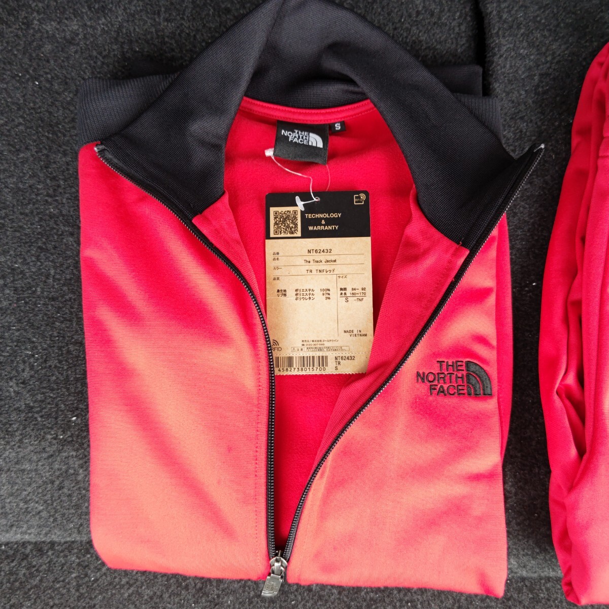 新品 未使用 NORTH FACE ノース フェイス トラック ジャケット 新品 未使用 NORTH FACE ノース フェイス トラック ジャケット