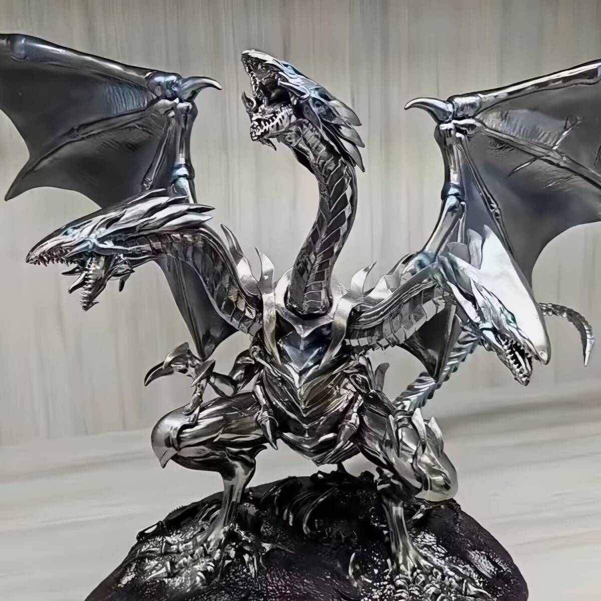 遊戲王 青眼の究極竜 フィギュア 25cm|Yahoo!フリマ(旧PayPay 遊戲王 青眼の究極竜 フィギュア 25cm|Yahoo!フリマ(旧PayPay