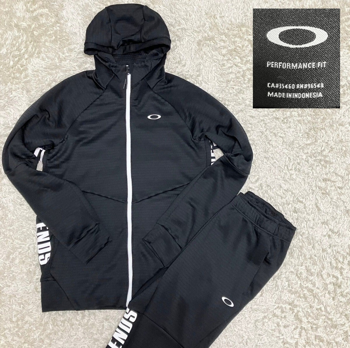 19AW☆美品】Lサイズ OAKLEY ジャージ上下セット/セットアップ 19AW☆美品】Lサイズ OAKLEY ジャージ上下セット/セットアップ