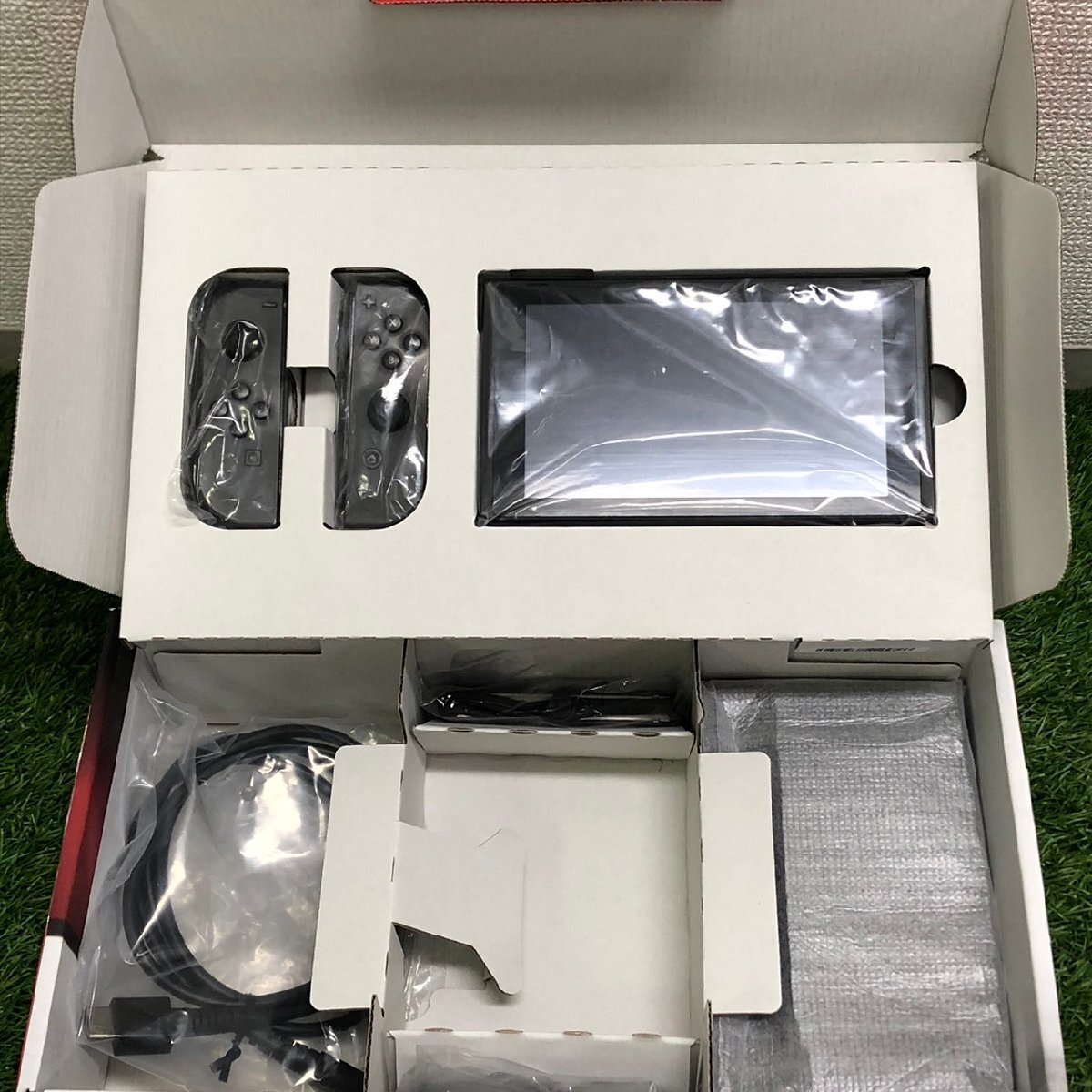 中古品】『4-308』任天堂 Nintendo Switch スイッチ 本体 中古品】『4-308』任天堂 Nintendo Switch スイッチ 本体