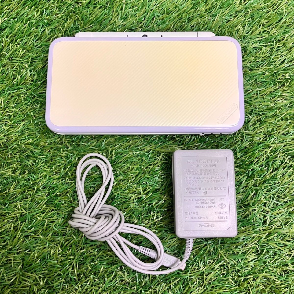 中古品】『4-463』2DS ホワイトラベンダー 本体 NIN-JAN-001 AC 中古品】『4-463』2DS ホワイトラベンダー 本体 NIN-JAN-001 AC