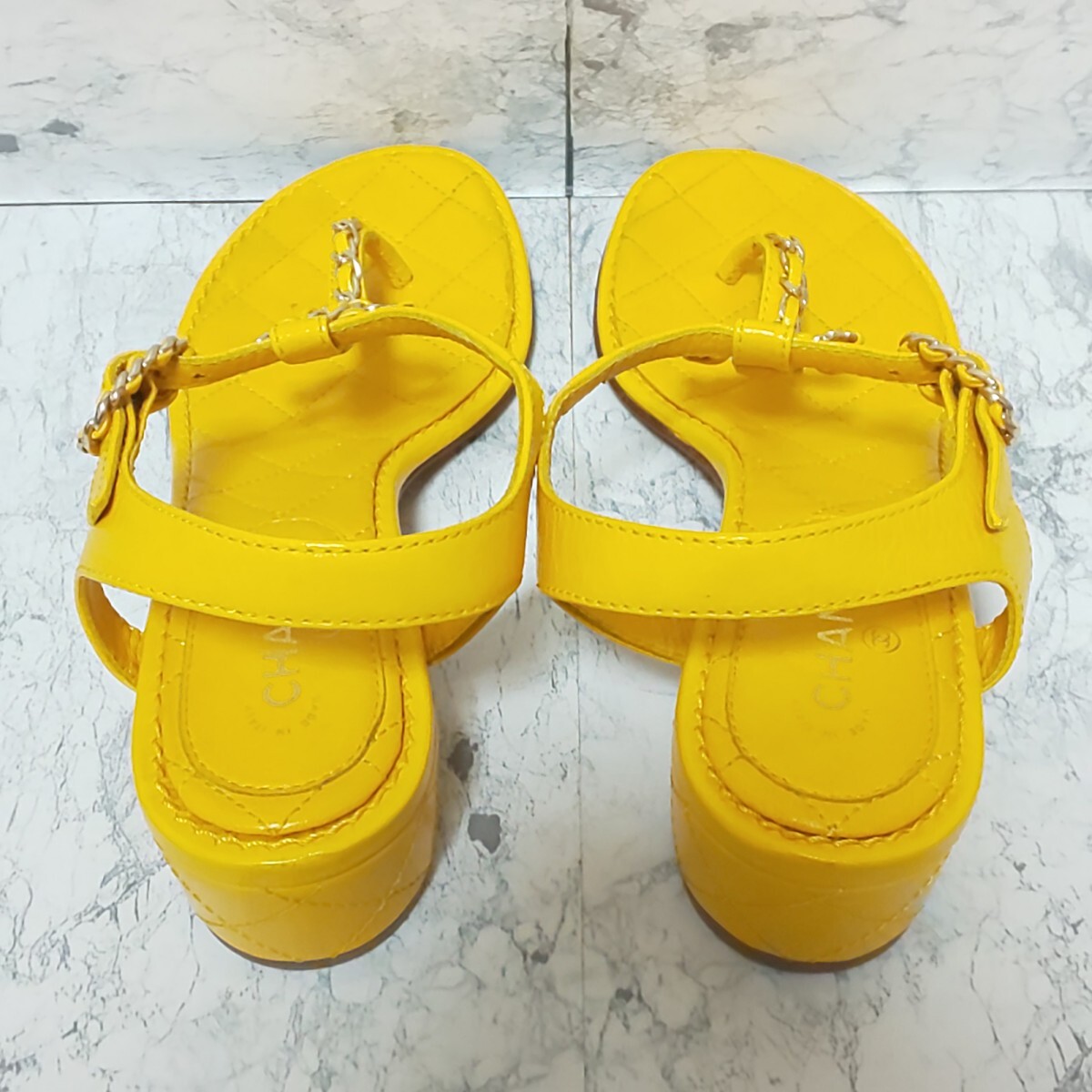 CHANEL シャネル ココマーク トングサンダル ヒールサンダル CHANEL シャネル ココマーク トングサンダル ヒールサンダル