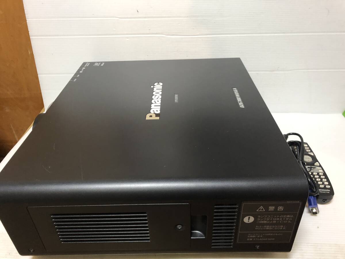 Panasonic プロジェクターPT-DZ6700L 6000ルーメン