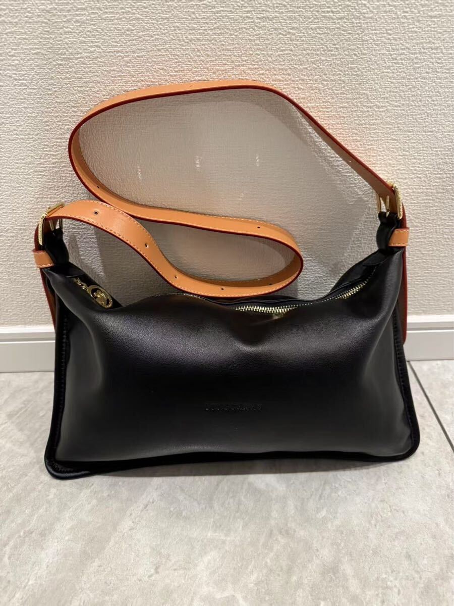 新品 ロンシャン LONGCHAMP スムージー M クロスボディバッグ 新品 ロンシャン LONGCHAMP スムージー M クロスボディバッグ