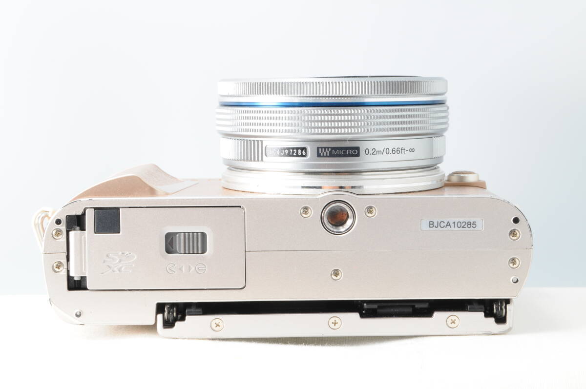 【少し難あり】OLYMPUS オリンパス PEN E-PL10 ブラウン ダブルズームキット 14-42mm/40-150mm Wi-Fi機能搭載 ミラーレス一眼カメラ