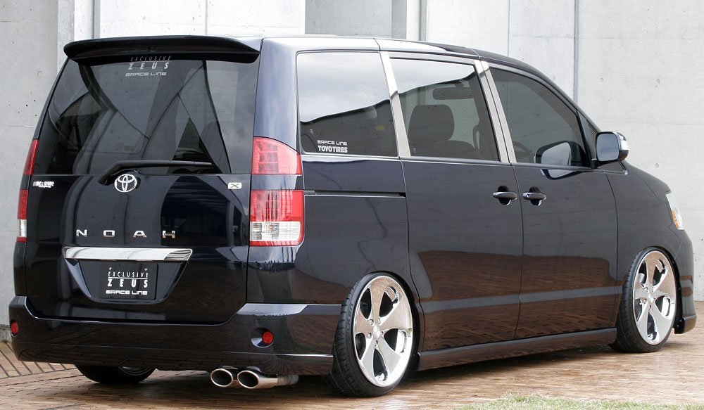 M\'z SPEED サイドステップ 未塗装 FRP ノア AZR60G AZR65G H16.8～H19.5 G/X/YY MC後