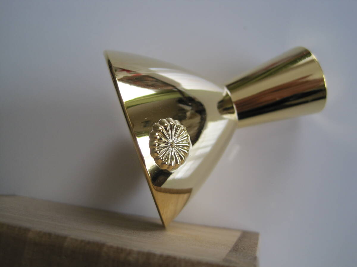☆新品未使用品/24K-GP・24金メッキの金杯/菊の御紋入り・天皇 ☆新品未使用品/24K-GP・24金メッキの金杯/菊の御紋入り・天皇